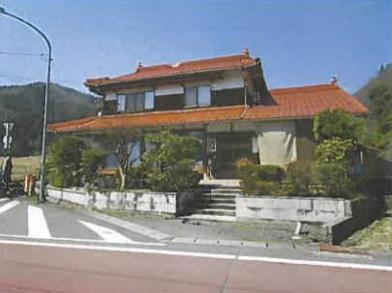 日野郡日野町黒坂字元正法寺廻リ
416番1の競売物件