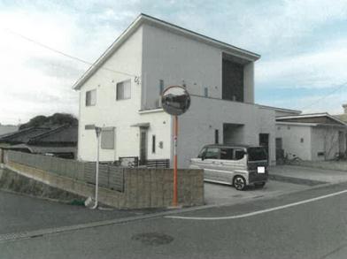 宗像市自由ヶ丘七丁目
１６番８の競売物件