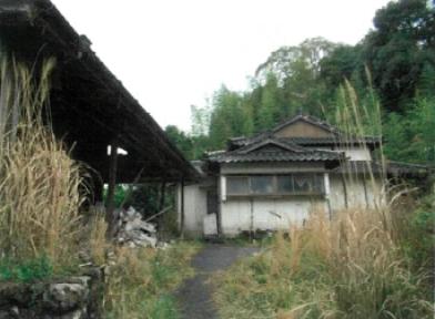 嘉麻市山野字野添
１０７４番１の競売物件