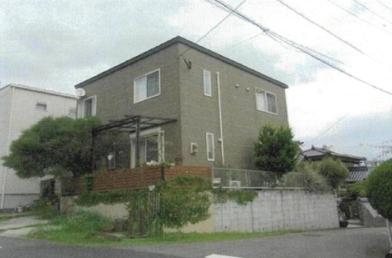 北九州市小倉南区企救丘一丁目
８５２番２１１の競売物件