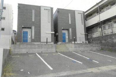 北九州市小倉南区葉山町二丁目
２番９の競売物件