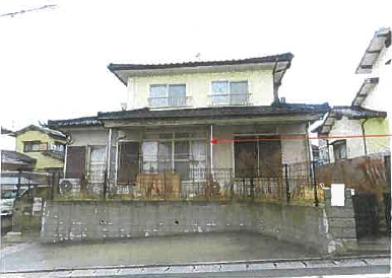 直方市大字上新入
２２４３番１９６の競売物件