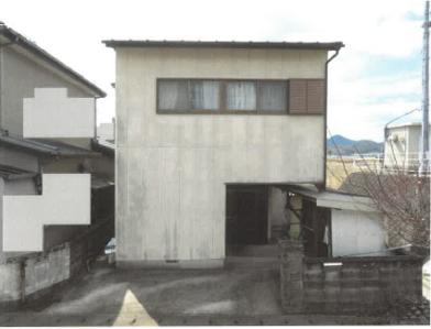 鹿島市大字高津原字四本松
３７１１番９の競売物件