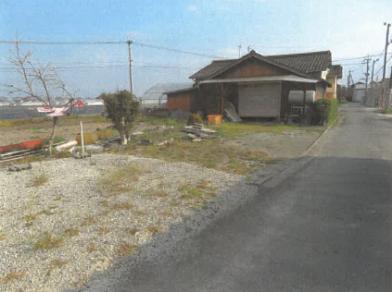 神埼市千代田町用作字二本杉
１９７４番１の競売物件