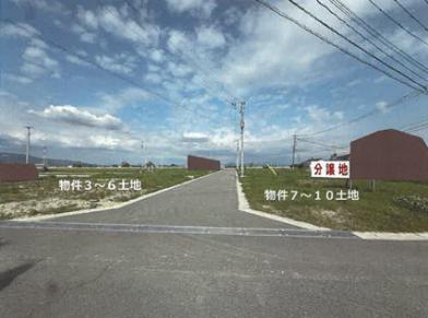 神埼市神埼町姉川字九本杉
１４９９番１の競売物件