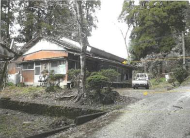 霧島市溝辺町麓字上園
５９５番の競売物件