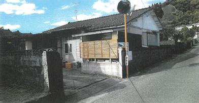 霧島市隼人町小浜字東之丸
１８２番１の競売物件