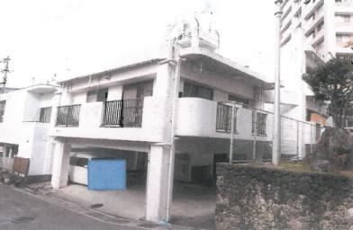 浦添市港川一丁目
１３９５番１６の競売物件