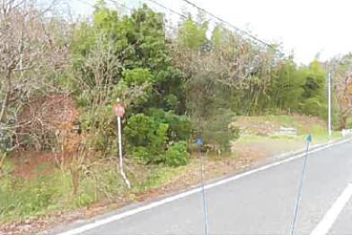 福島市松川町関谷字本山
４２番１の競売物件