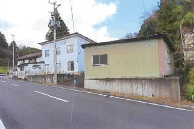 福島市松川町関谷字本山
４４番１の競売物件