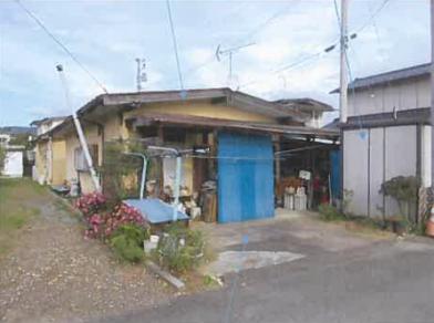 福島市飯坂町字上川原
２番１６の競売物件