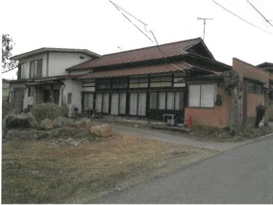 長井市成田字塔ノ越
１４９０番の競売物件