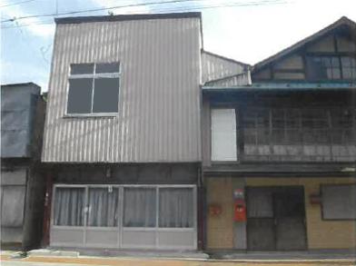 一関市千厩町千厩字四日町
２番３の競売物件