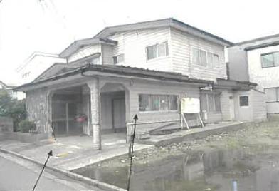 秋田市東通仲町　２７４番地の競売物件