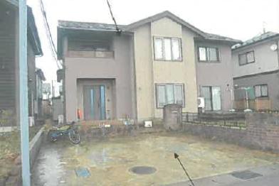 秋田市桜ガ丘三丁目
１３番４４の競売物件