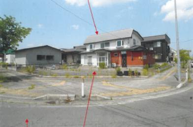 弘前市大字泉野三丁目
１６番６の競売物件