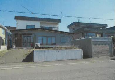 札幌市北区篠路一条十丁目
１４５番１６の競売物件