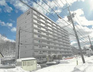 札幌市南区石山一条一丁目　９０番地１の競売物件