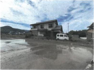 高松市御厩町字半田
93番3の競売物件