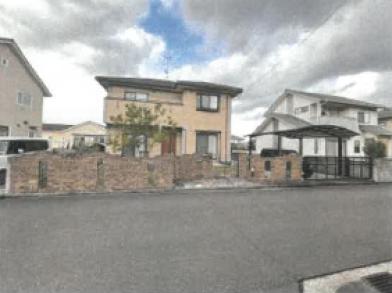 丸亀市飯山町下法軍寺字名
８７２番７の競売物件