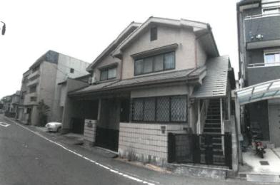 高松市末広町
４番６の競売物件