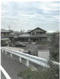 高松市鶴市町字御殿
１５５８番の競売物件