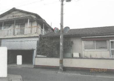 徳島市城南町二丁目
1030番10の競売物件