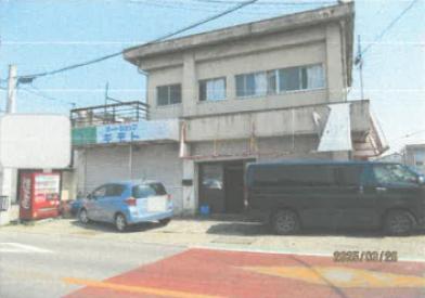 名西郡石井町石井字石井
３２６番４の競売物件