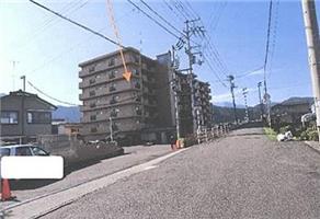 西条市大町字加茂新地　１１８１番地５の競売物件