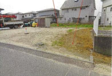 伊予郡砥部町麻生
138番1の競売物件
