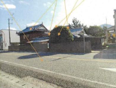 西条市小松町新屋敷字中町裏
甲４５１番１の競売物件