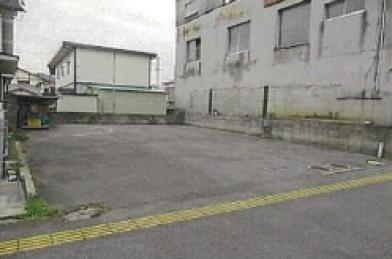 松山市若葉町
７番１８の競売物件