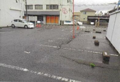 新居浜市泉池町
甲１２１６番１５の競売物件